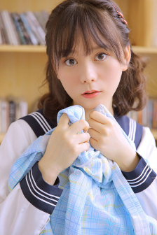女主及笄和摄政王在亭子里的小说